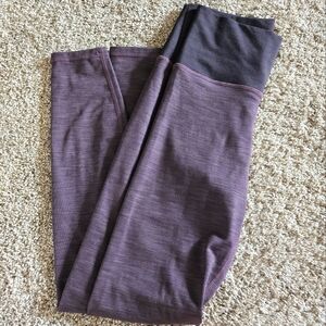 Vuori Ribbed Legging in Egglant Purple